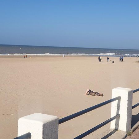 Studio Front De Mer Merville-Franceville-Plage Exterior photo